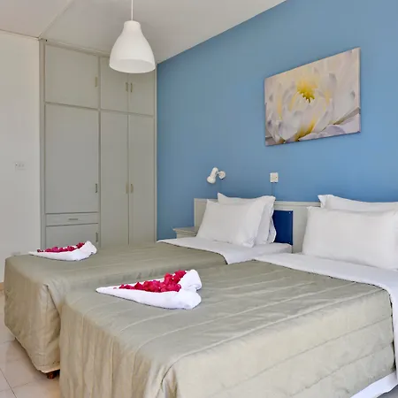 מלון דירות Napa Apts 3*