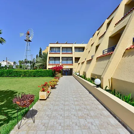 아파트호텔 나파 프린스 아파트먼트 아이아 나파