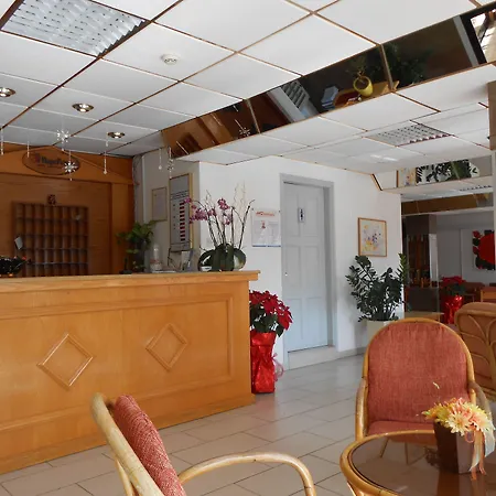 Napa Apts アヤナパ