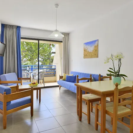 アパートホテル Napa Apts アヤナパ