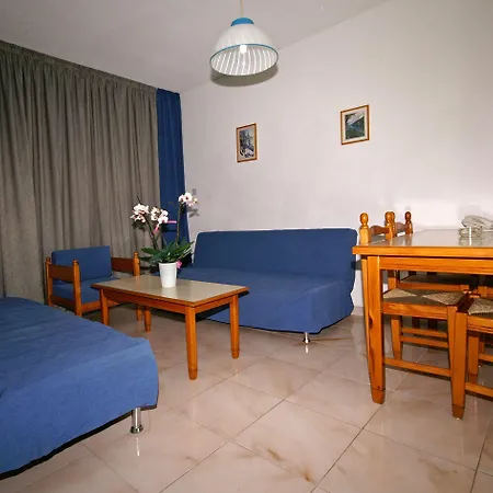 Napa Apts 4*