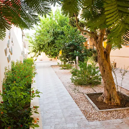 Aparthotel Napa Apts 4*