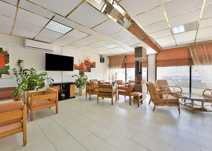 Aparthotel Napa Apts 4*