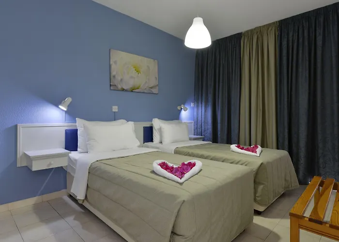 Ξενοδοχείο με διαμερίσματα Napa Apts 4*