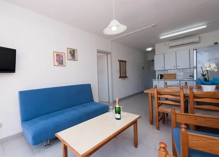 Lejlighedshotel Napa Apts 4*