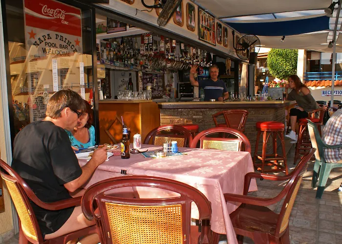 Ξενοδοχείο με διαμερίσματα Napa Apts 4*