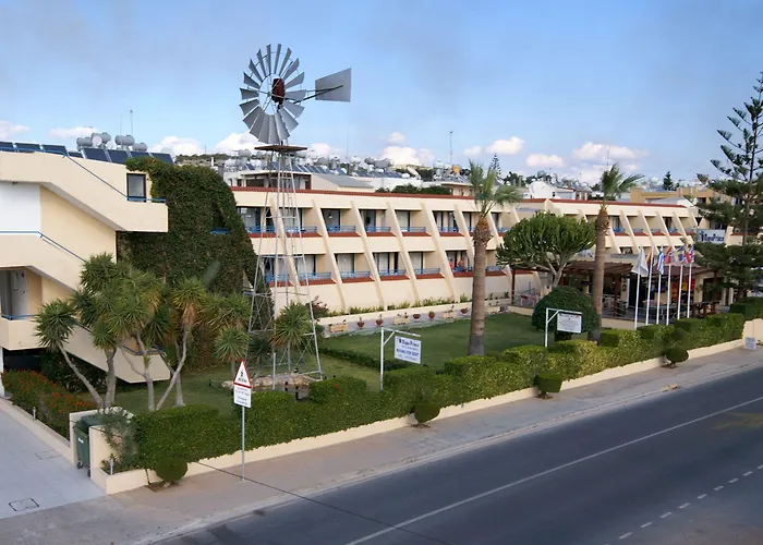 Ξενοδοχείο με διαμερίσματα Napa Apts 4*