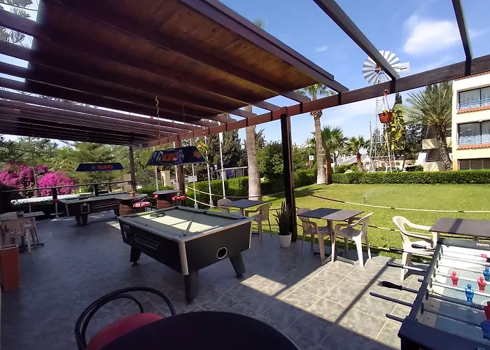 Aparthotel Napa Apts 4*