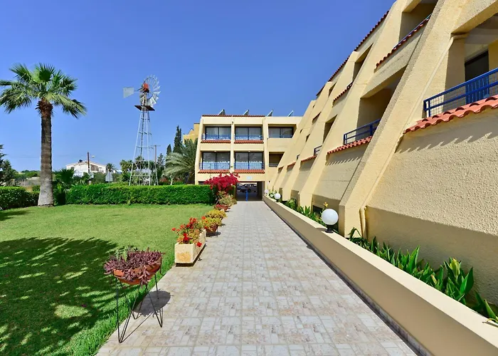 Ξενοδοχείο με διαμερίσματα Napa Apts Αγία Νάπα