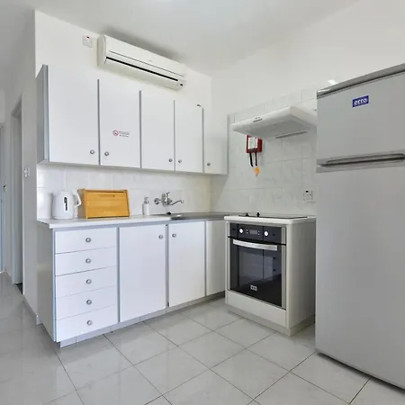 Napa Apts 4*